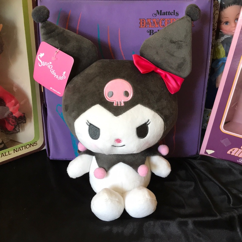 Kuromi Plush~Sanrio~NWT NEW